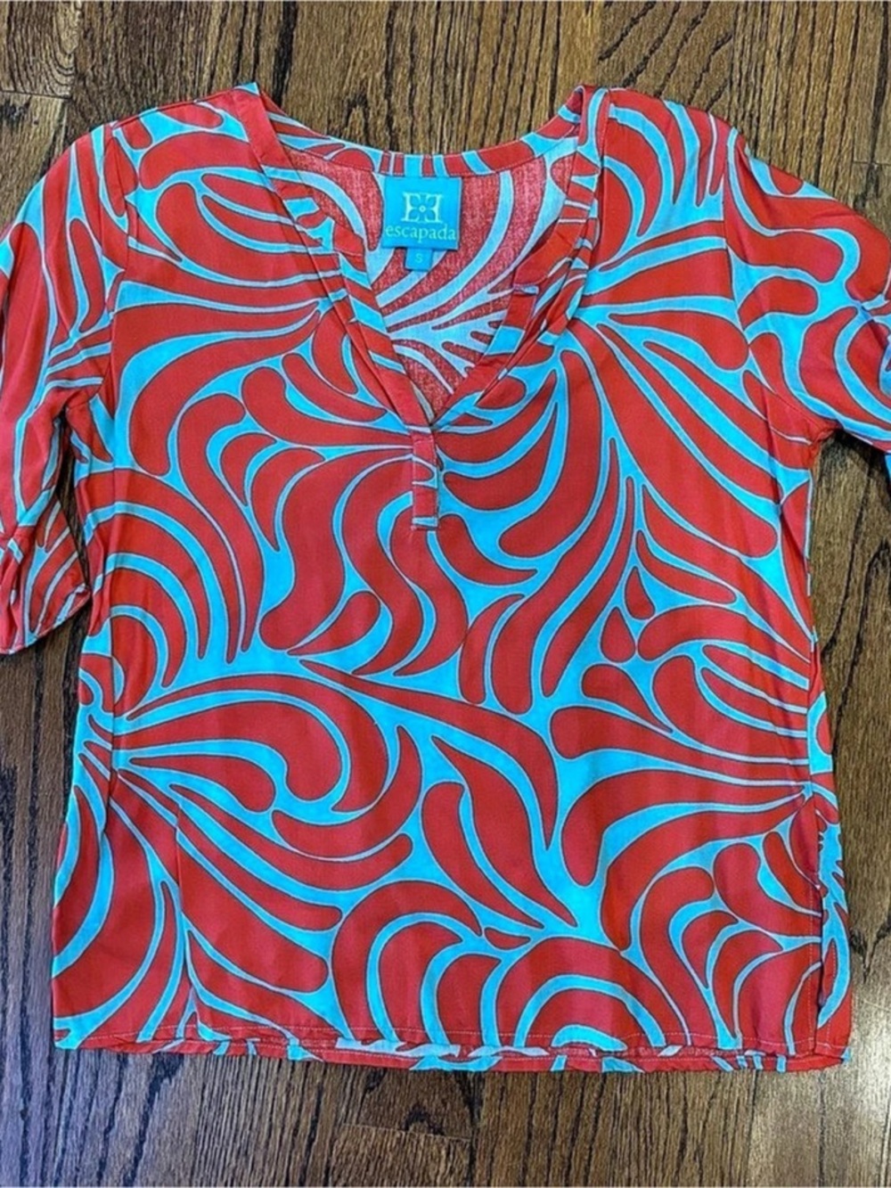 Escapada Abstract Print Short Sleeve Blouse in Orange  & Blue Like New